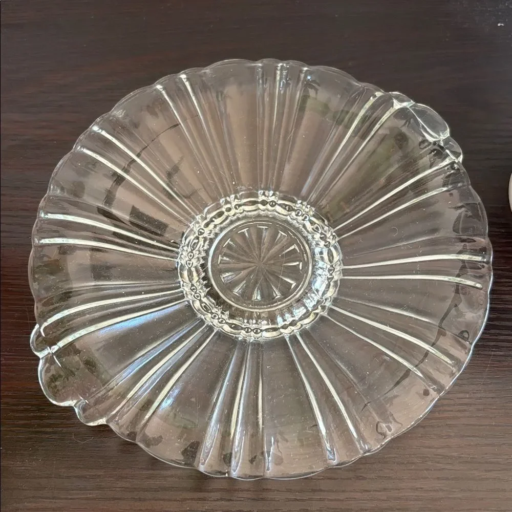🎀Vintage🎀 Round Clear Glass Trinket Dish